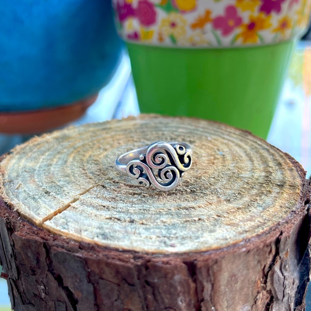 Spanish Swirl Ring.
